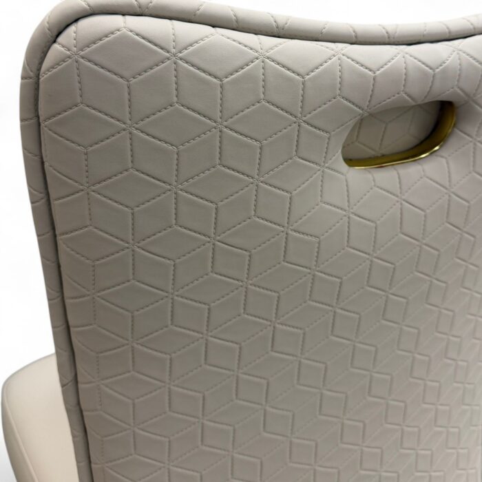Plaza Chair