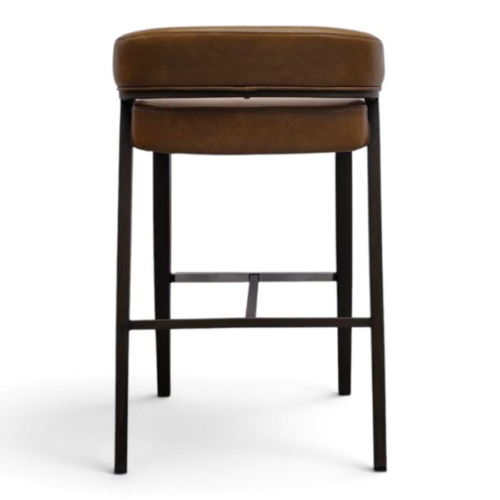 Demi Barstool